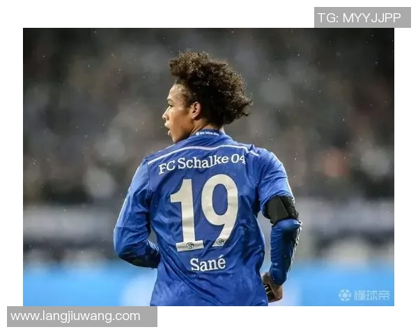 重庆足球队盯防革新之路：战术创新与球队未来展望